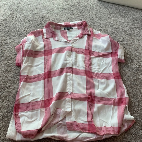 Velvet Heart Tops - Velvet Heart Medium Short Sleeve Top